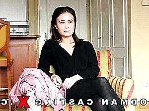 Русское порно - Русская красотка Евгения пришла на первый кастинг